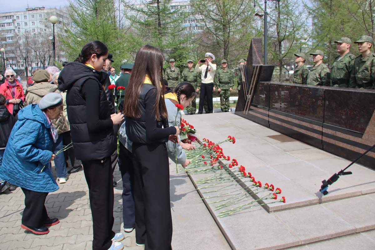 Мэр Хабаровска Сергей Кравчук поблагодарил участников патриотической акции за сохранение исторической памяти и верность традициям