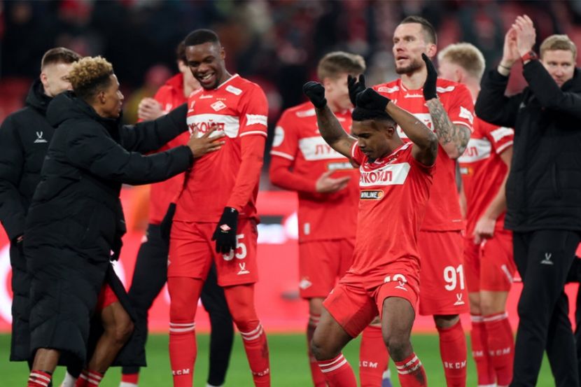 Футболисты 