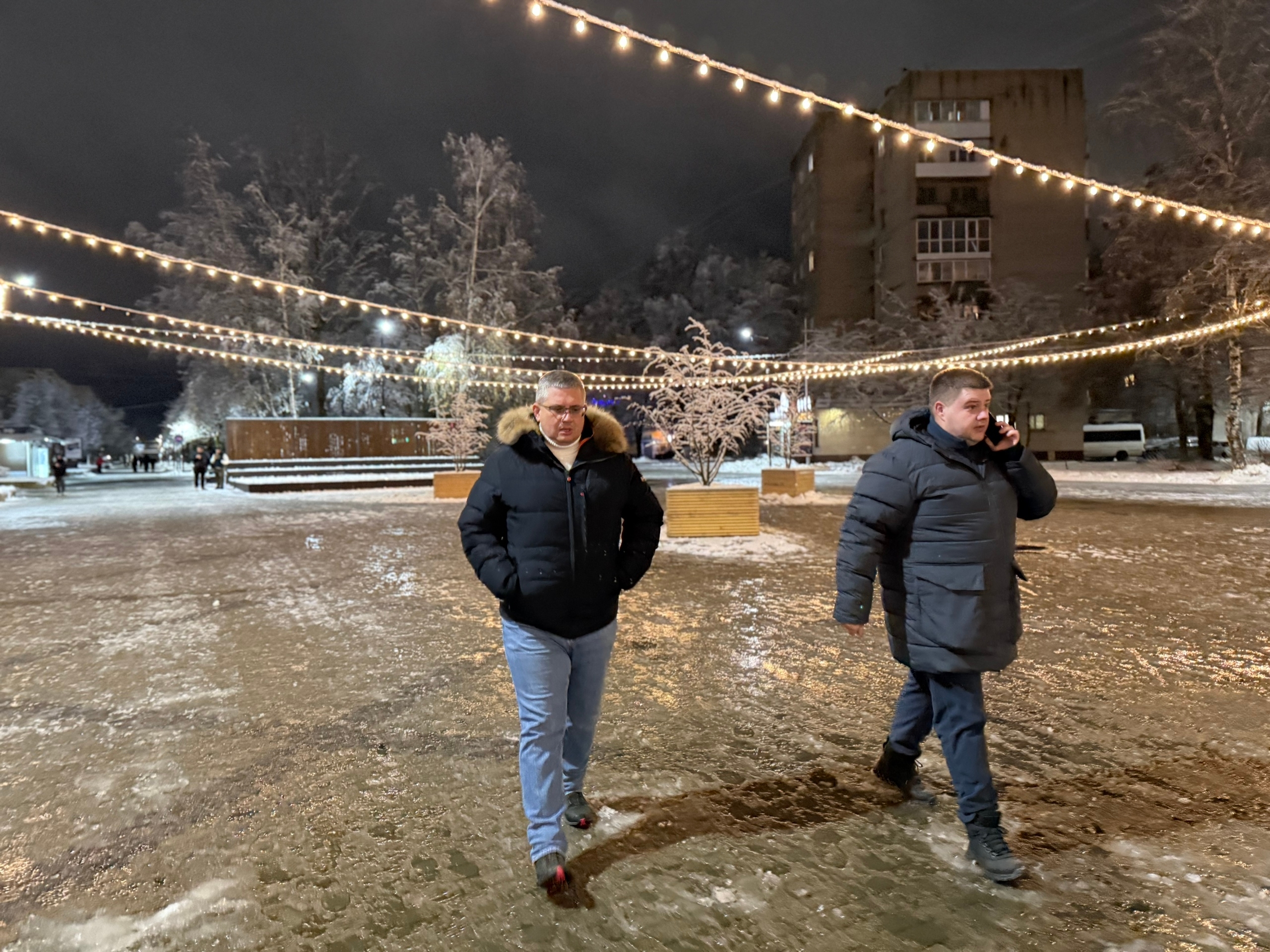 Дороги, освещение, гололёд: итоги ночного объезда главы Смоленска