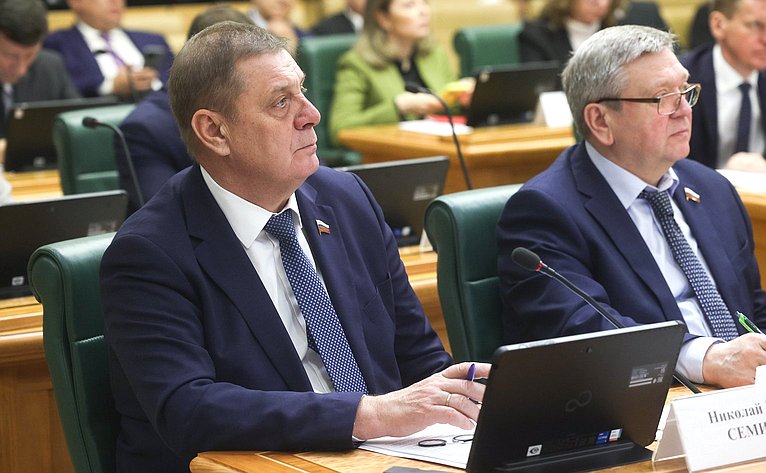 Николай Семисотов