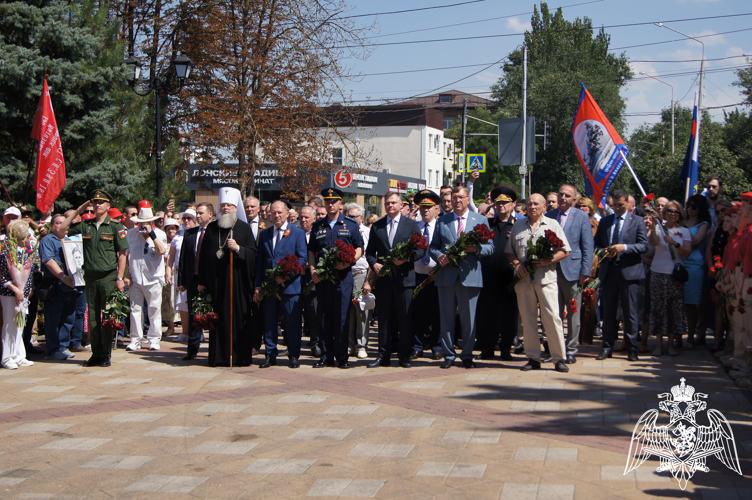 Росгвардейцы в Ростове-на-Дону почтили память Героя России Алексея Береста
