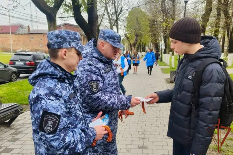В Северной Осетии сотрудники Росгвардии присоединились ко всероссийской акции «Георгиевская ленточка»