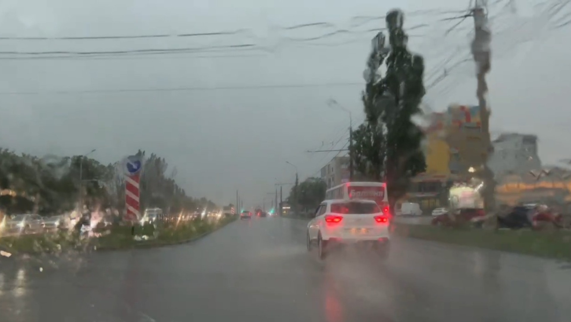 Когда дожди в ставропольском крае. Ливень в Ставрополе 31 мая 2023. Сильный дождь. Сильный дождь фото. Пятигорск ливень.
