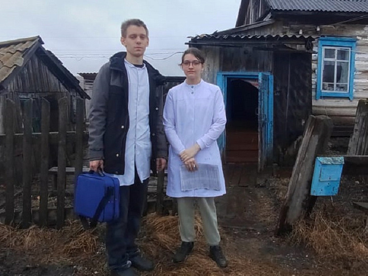Студенты-медики помогли жителям Алтайского края