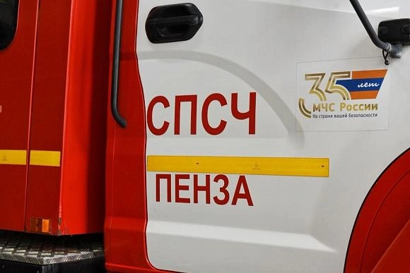 В Пензе ночью сгорел дачный дом, пострадал 43-летний мужчина