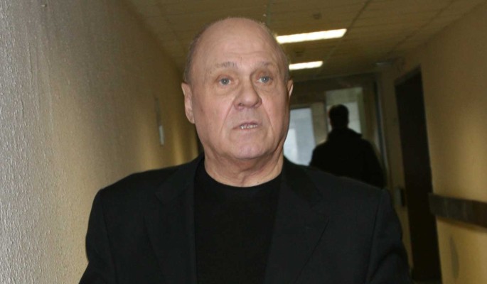 На могиле режиссера Владимира Меньшова на Новодевичьем кладбище открыли памятник