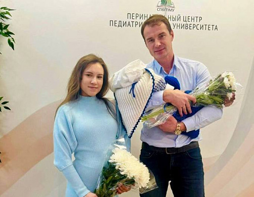 Алиса Куквинова, единственная девушка-пилот санитарной авиации, стала мамой