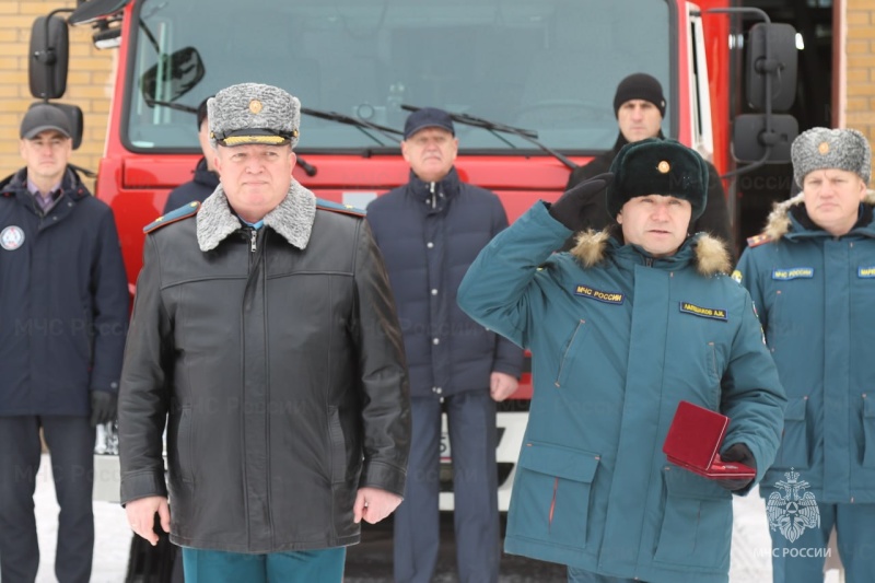 В Главном управлении провели торжественное построение, посвящённое Дню народного единства