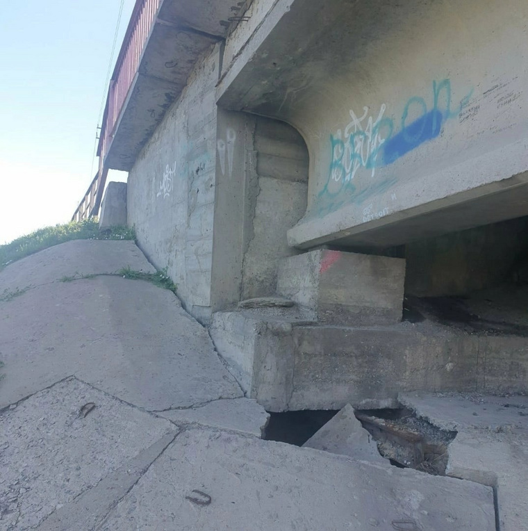 Чеховский мост курган