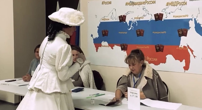 Прийти на выборы 17 в 12 часов. Выборы 2022 Новгородская область. Выборы Старая Русса фото. Старая Русса выборы 2022.