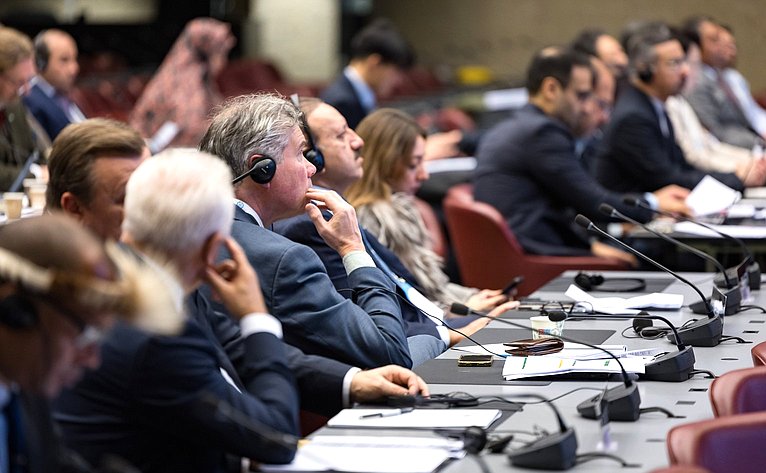 Сенаторы в составе делегации Федерального Собрания РФ участвуют в 151-й Ассамблее Межпарламентского союза в Женеве