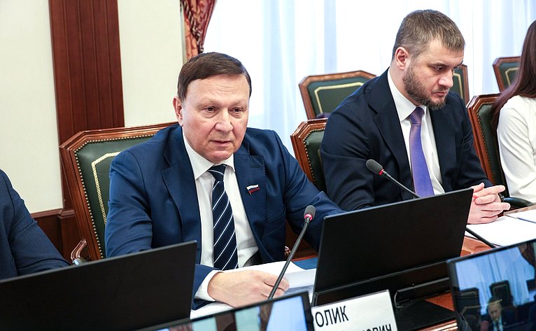 Александр Ролик