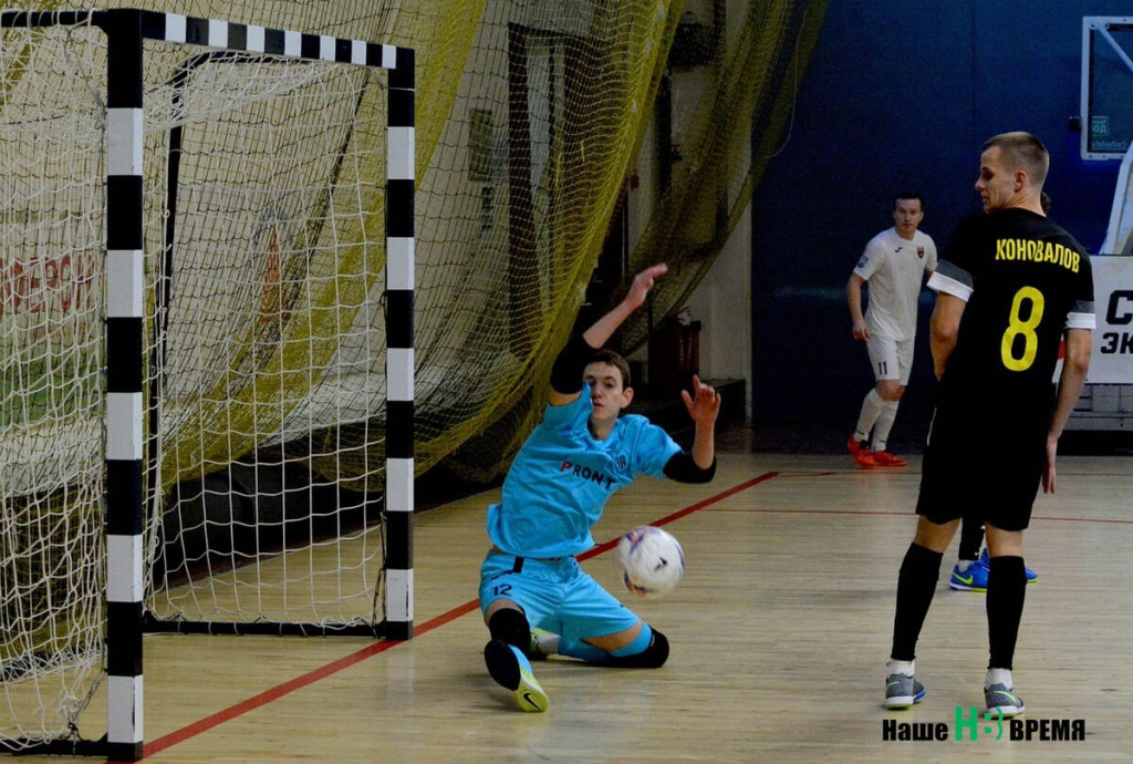 Ф х нн. Мини-футбол чемпионат россии. Ростов футболисты. Ф х нн. Тема футбол.