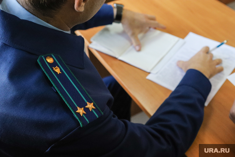 Судебное заседание по делу экс-главы Кетовского района Носкова Александра. Курган, прокурор, прокуратура, погон, судебное заседание, суд, судебный процесс