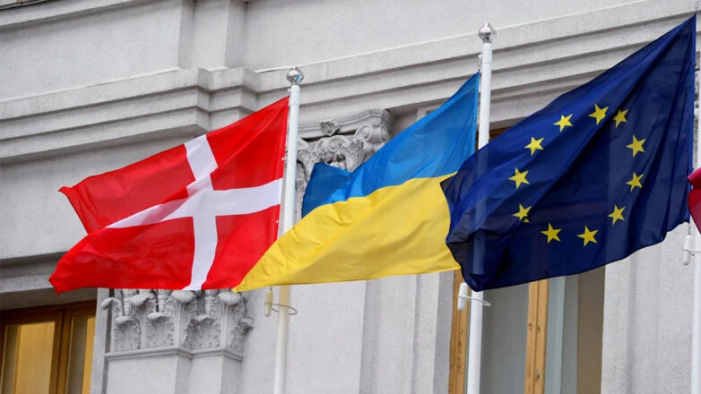 Флаги Дании Украины и Евросоюза
