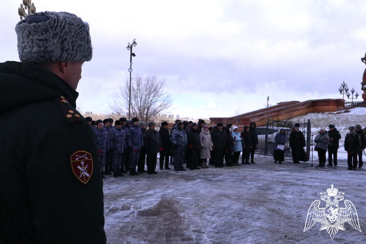 В преддверии Дня образования войск национальной гвардии Российской Федерации красноярские росгвардейцы почтили память коллег, погибших при исполнении служебных обязанностей