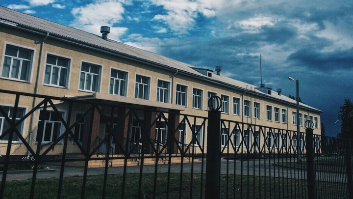 Школьнику, который устроил поножовщину в школе Ростовской области, продлили содержание в камере СИЗО