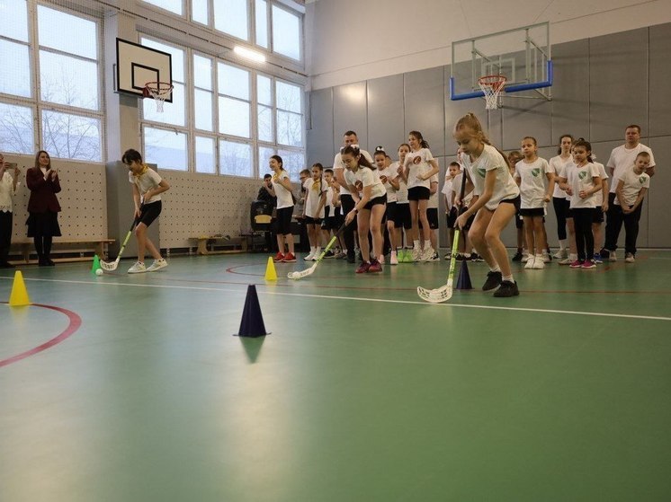 коллектив школы. коллектив сош 2. школа номер 2 озёры. учителя школы 7 лениногорск учителя. коллектив сош 2.