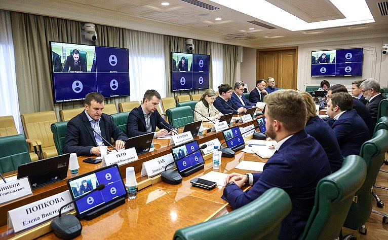 Круглый стол на тему «О совершенствовании моделей рынка, отраслевой и антимонопольной политики в условиях динамично развивающихся рынков телекоммуникаций и информационных технологий»