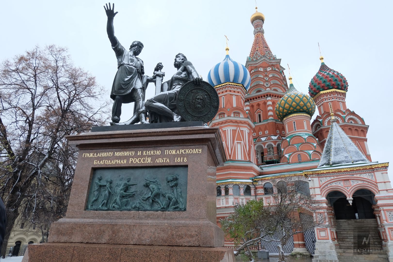 красная площадь памятник минину и пожарскому