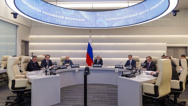 Виталий Савельев провёл заседание правительственной комиссии для координации работ по ликвидации последствий чрезвычайной ситуации, вызванной крушением танкеров в Керченском проливе