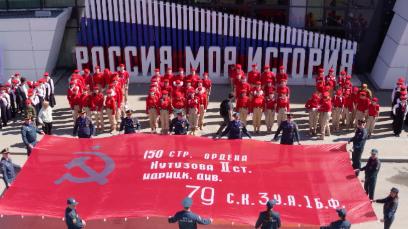 Живую ПОБЕДУ сегодня показали юнармейцы в Екатеринбурге