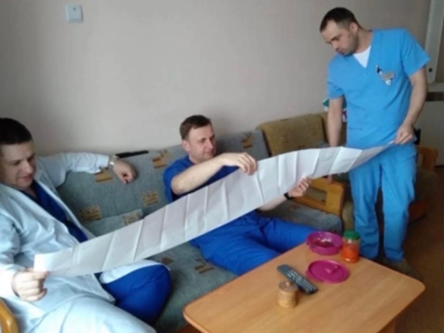 Агкб волосевич. Почетный работник здравоохранения архангельской области. Медики в колледже. Сотрудники детской больницы фото. Архангельск больница внутри.