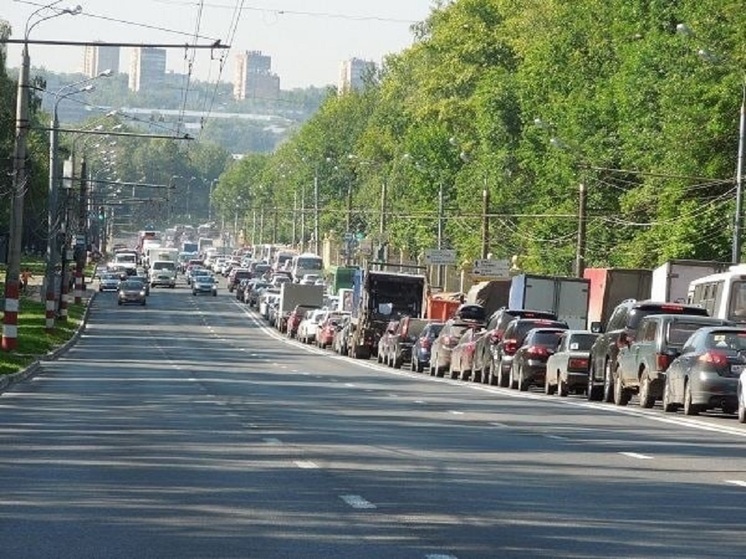 Нижегородские депутаты не оценили «суперпрочный» асфальт на Гагарина