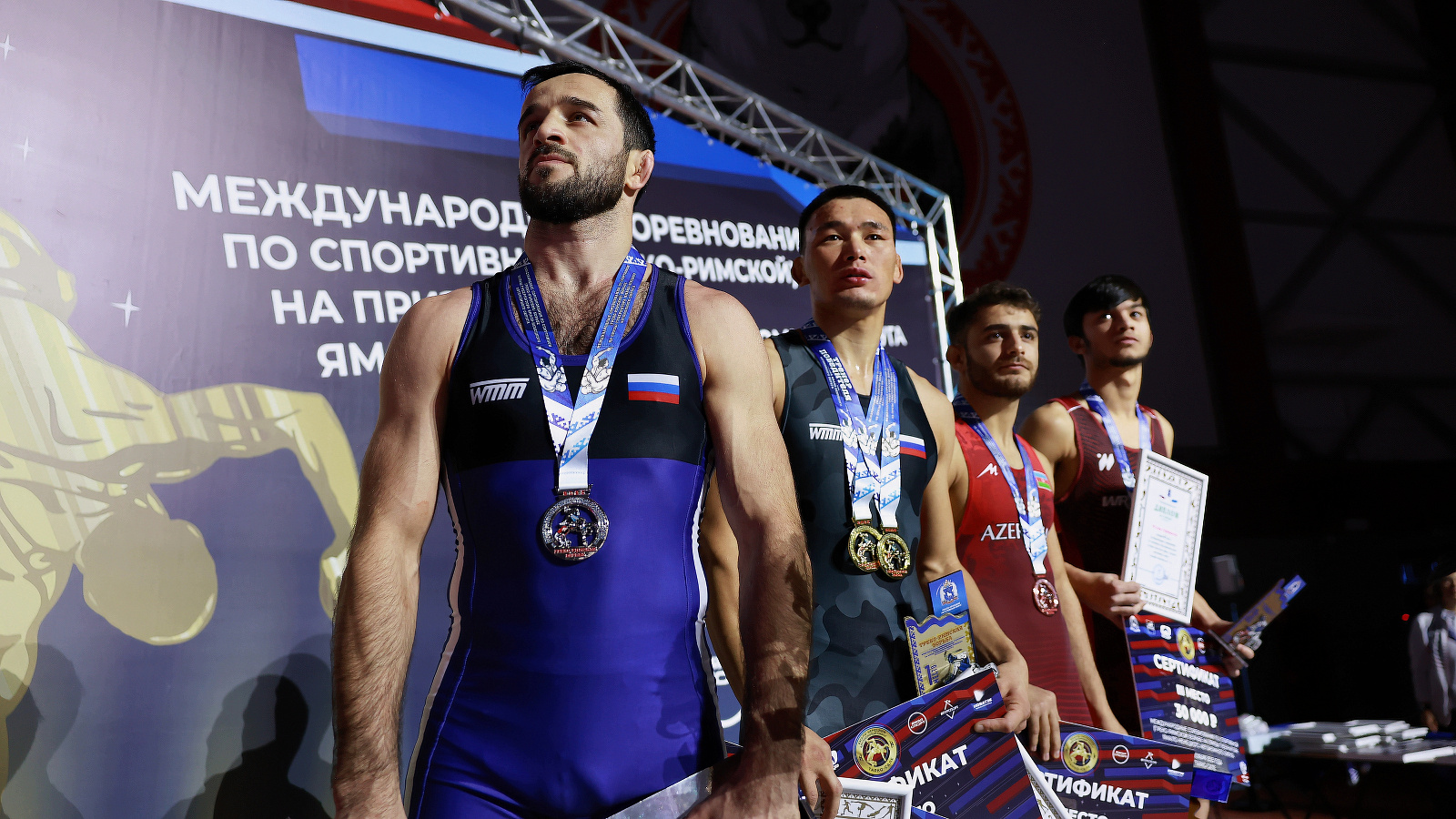 Завершились международные соревнования по греко-римской борьбе на призы губернатора ЯНАО