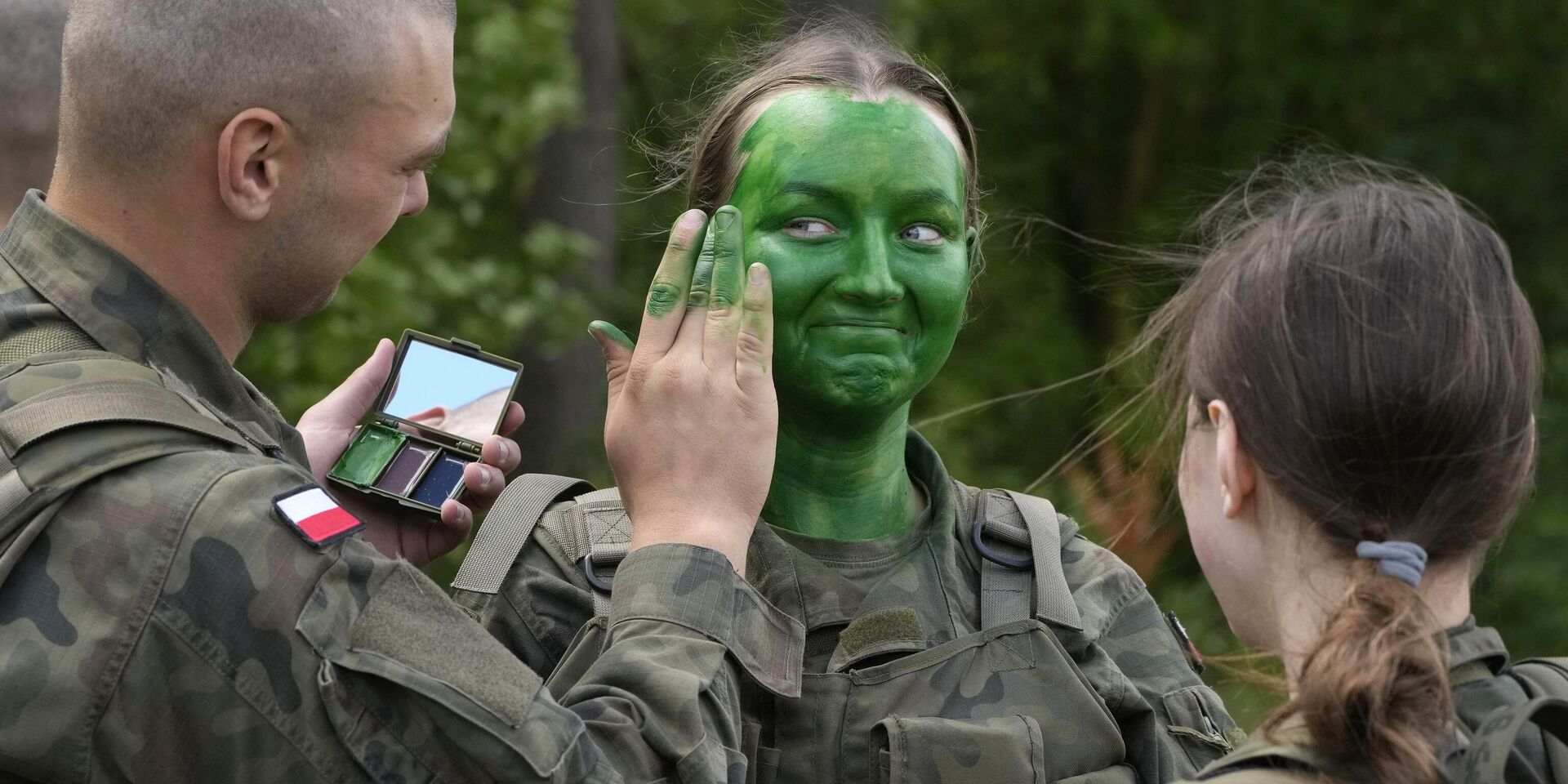 Добровольцы польской армии во время базовой подготовки в Новогруде, Польша - ИноСМИ, 1920, 05.12.2025