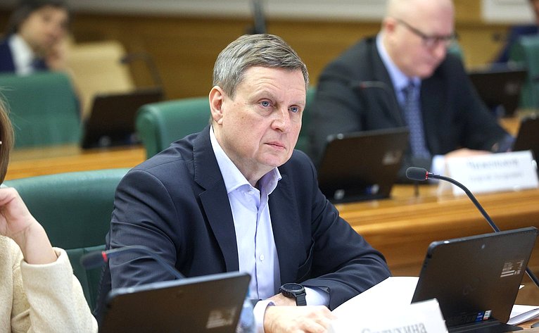 Андрей Епишин