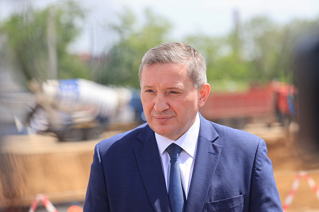 Андрей Бочаров: началось строительство совершенно нового элемента здравоохранения области — ПЭТ/КТ центра