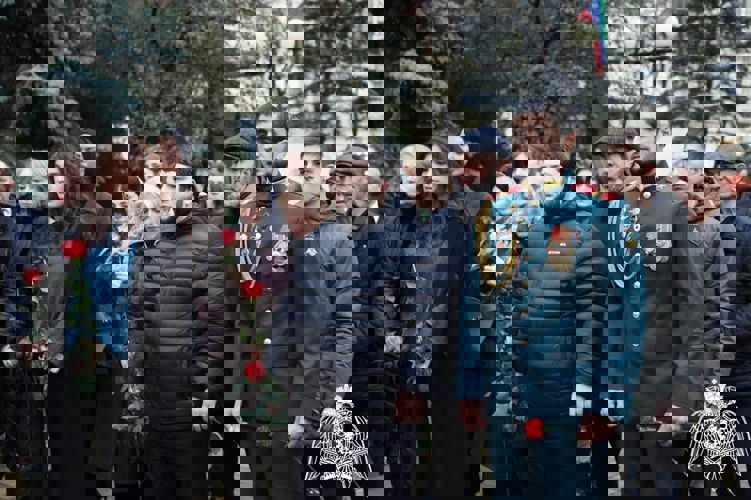 Росгвардейцы в Дагестане почтили память Героев Отечества