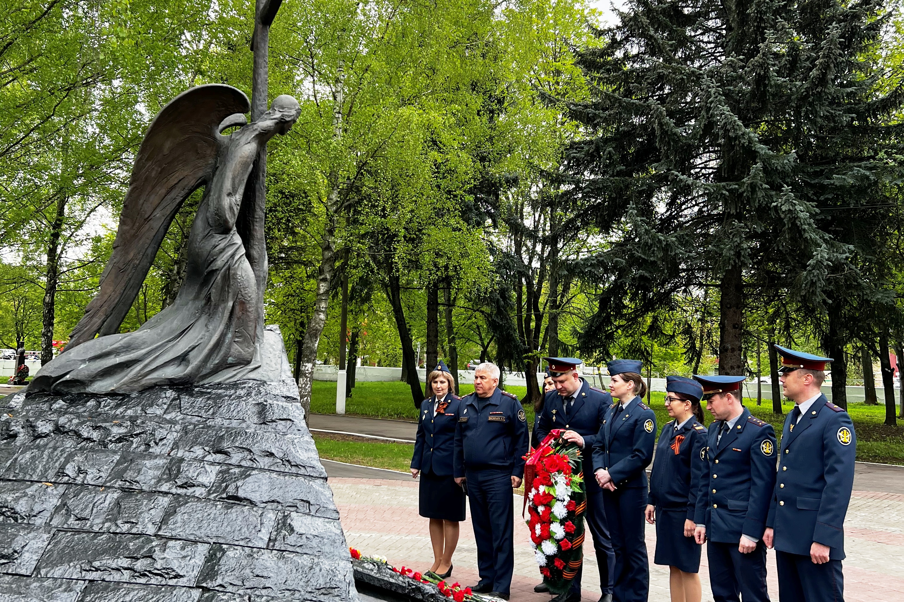 Уфсин коломна. Уголовно- исполнительная система Георгиевская ленточка. В Коломне акция Георгиевская ленточка.