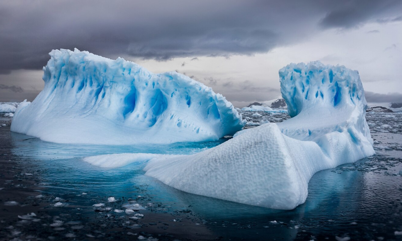 Под ледяным покровом Антарктиды обнаружен древний ландшафт