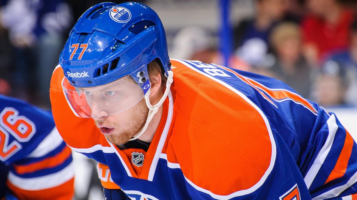 Чемпион мира Антон Белов: «Хоккей и футбол в разных вселенных по зарплатам»