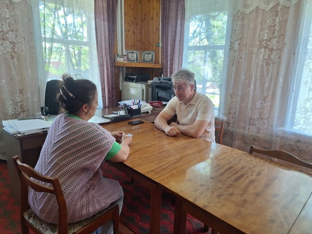 Служба по контракту