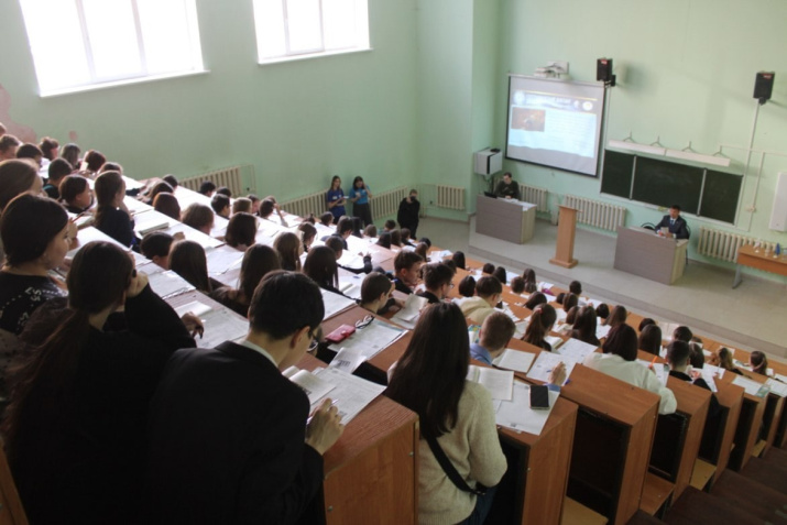 Центральная площадка в Чувашском госуниверситете им. И.Н. Ульянова. Фото: Неля Юрявичус