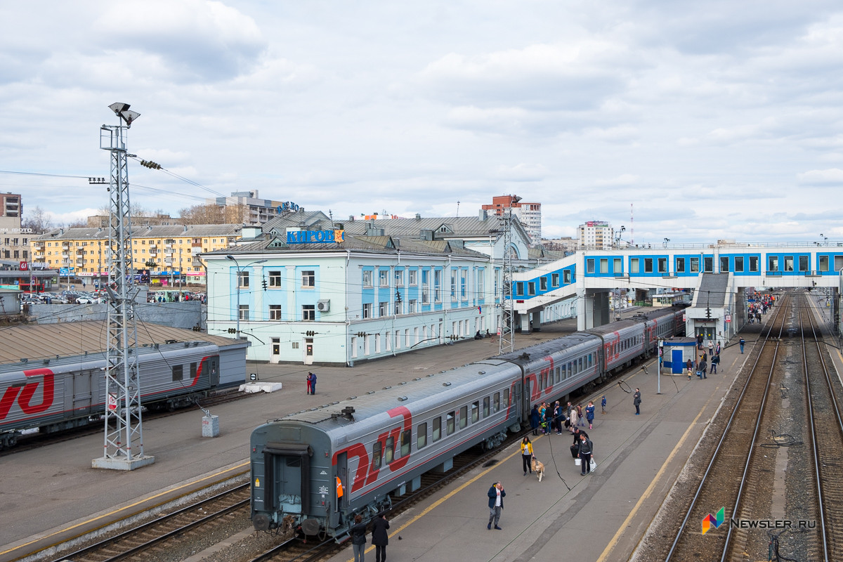 Пятитысячного пассажира электрички Киров — Чепецкая поздравили перед отправлением