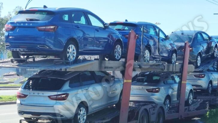 СМИ: АвтоВАЗ столкнулся с серьезным транспортным кризисом. Это замедляет поставки машин дилерам