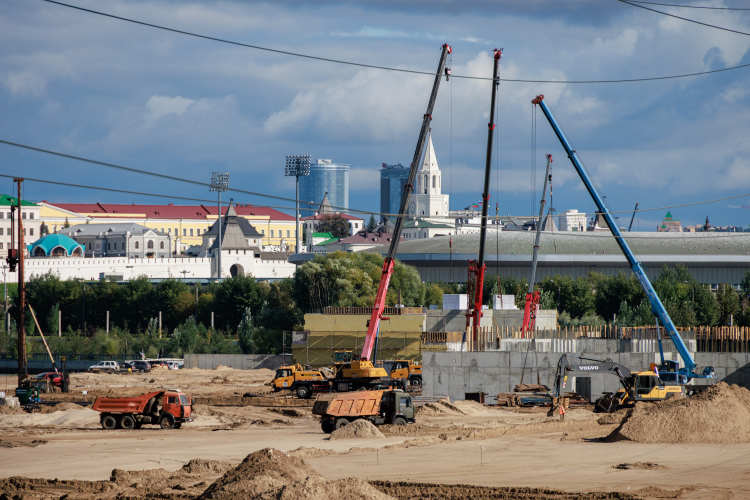На проведение капитального ремонт и реорганизацию дорожного движения на перекрестке улицы Саид-Галеева и Кремлевской набережной из бюджета было направлено 322 млн рублей
