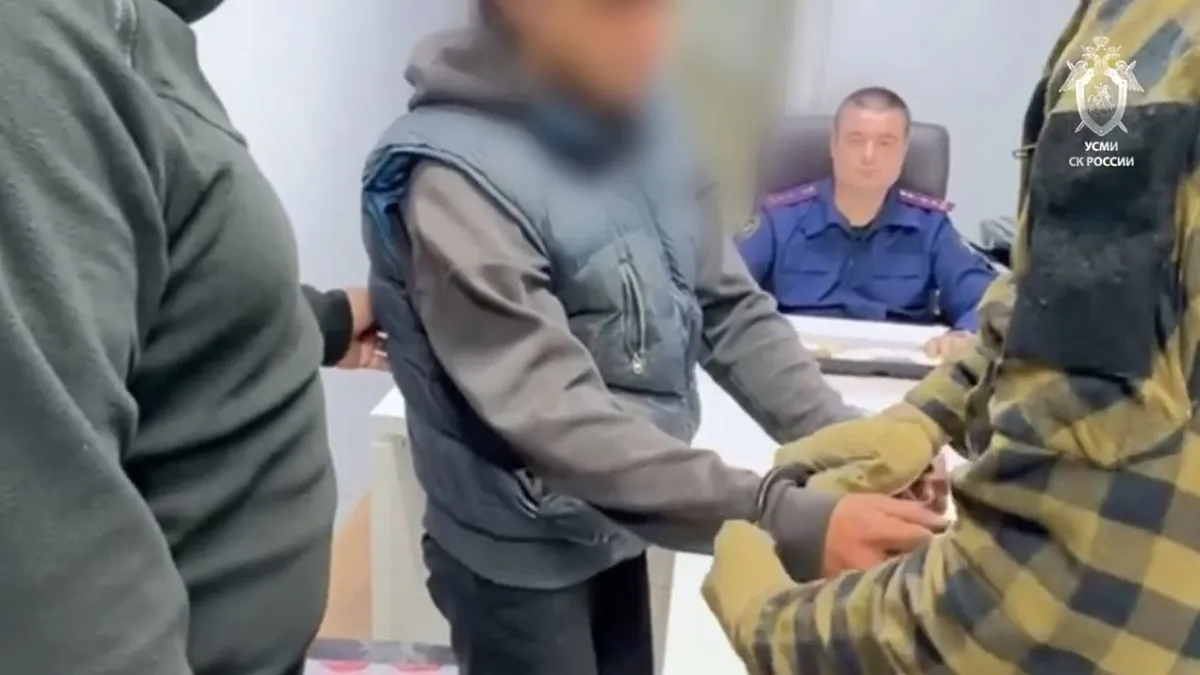 Осквернителя могил участников СВО на кладбище в Краснодаре задержали