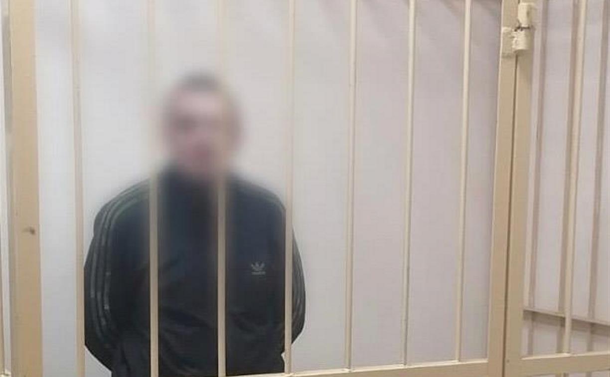 Лишение свободы за убийство мужа картинки. Арест квартиры. Под стражей 2023. Девушки под стражей. Сотрудник полиции.