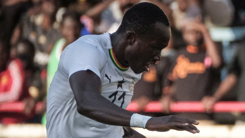 Экс-футболист сборной Ганы потерял сознание на поле и умер в возрасте 28 лет