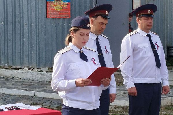 В КП-7 ГУФСИН России по Челябинской области прошли торжественные мероприятия, посвящённые Дню Государственного флага Российской Федерации