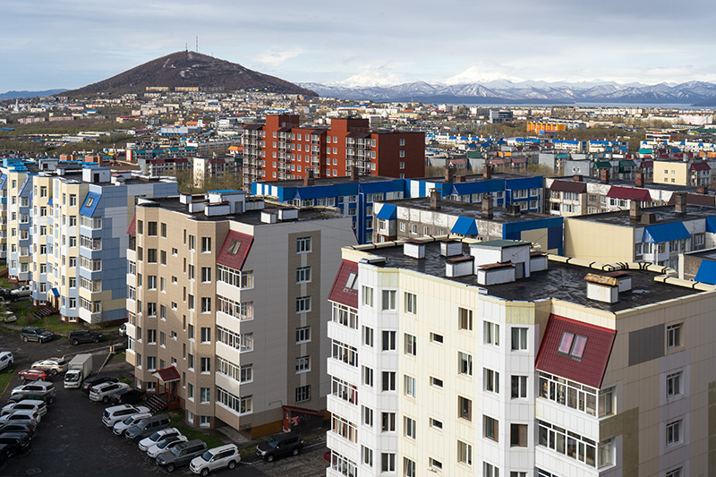 Жк петропавловск камчатский. Камчатская 5а. Петропавловск-Камчатский в июне. Камчатская 5 Новосибирск.