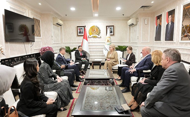 В рамках визита в Республику Индонезия делегация Совета Федерации провела ряд встреч