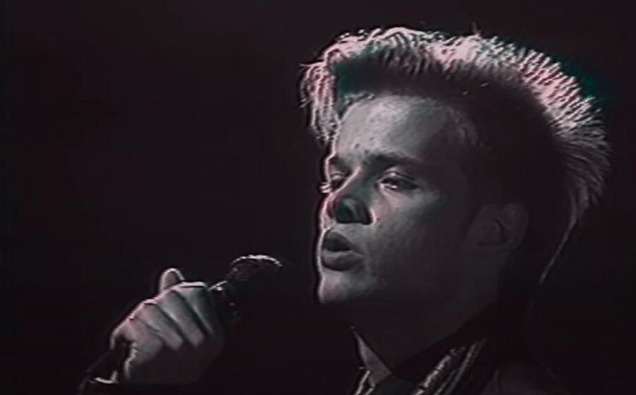 Нейросеть «спела» новую песню группы «Технология»