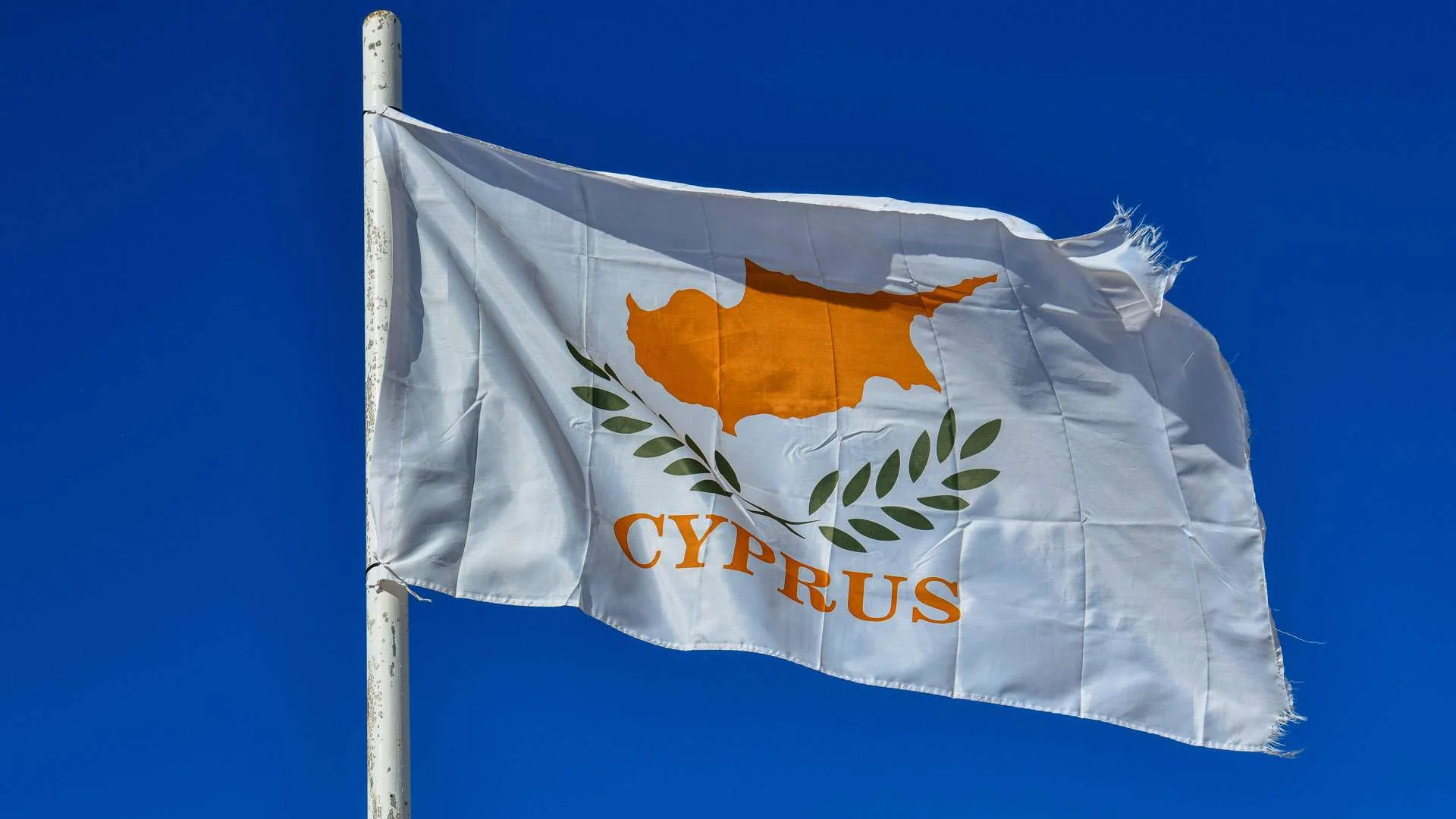 Флаг республики кипр. Флаг Кипра. Флаг Cyprus. Флаг Кипра Кипр.