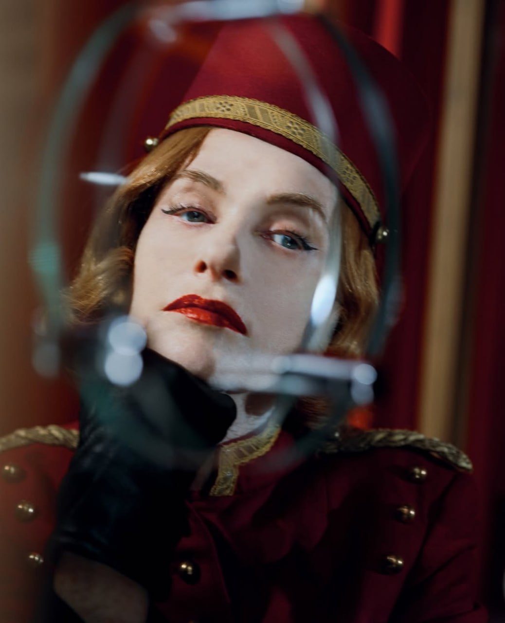 Отдел кадров: Майли Сайрус, Ева Грин и Кирстен Данст Отдел кадров: Майли Сайрус, Ева Грин и Кирстен Данст